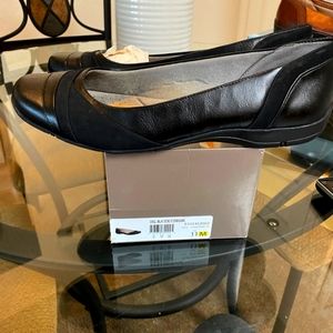 2 pair size 11m Blk and Dk Tan, leather and suede slip-on walk shoe. Sld Separat